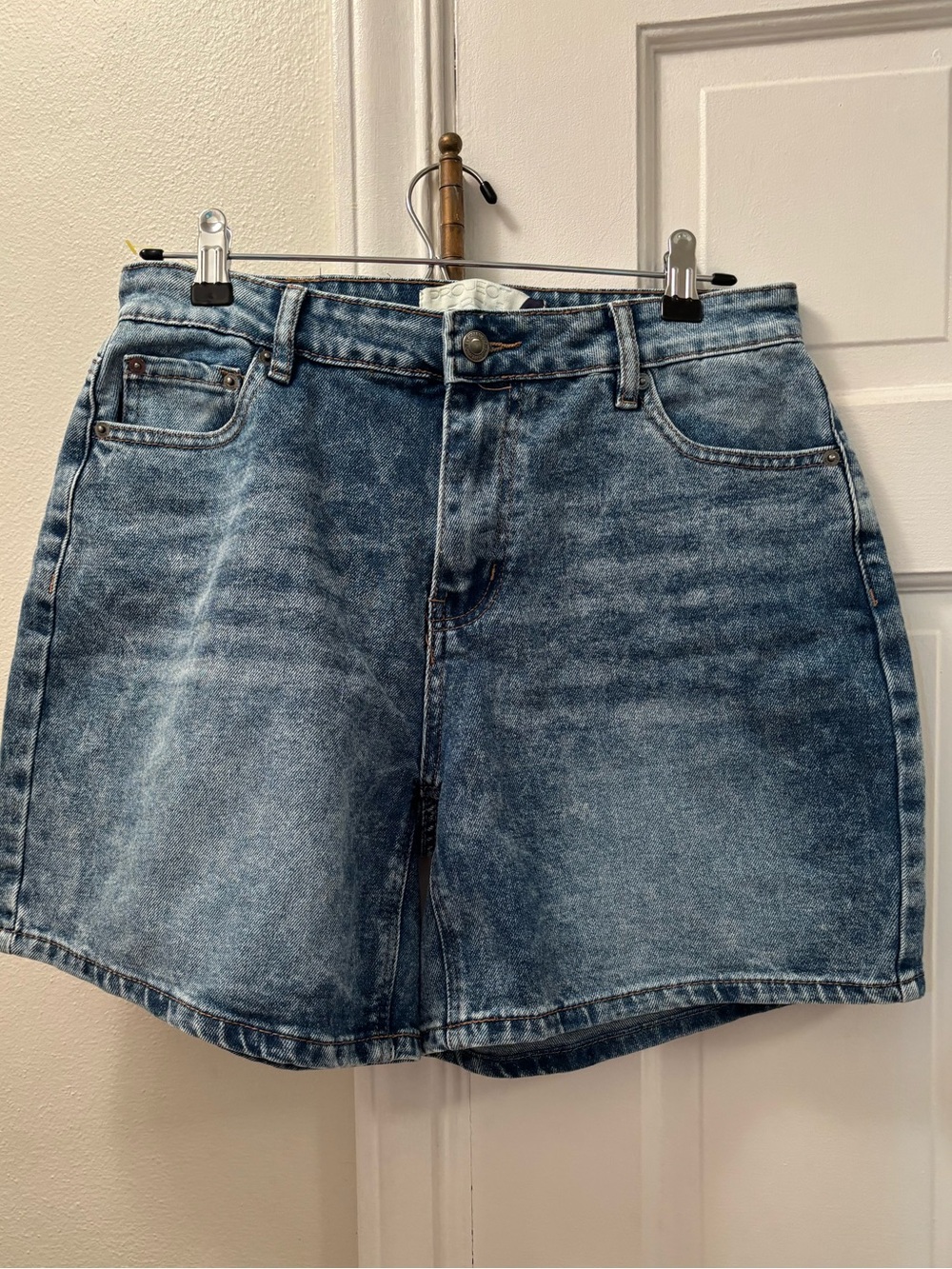 Project Denim High Rise Shorts in Blue Stone Wash
Size 7